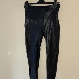 EUC SPANX Faux Leather Leggings - XL, Petite